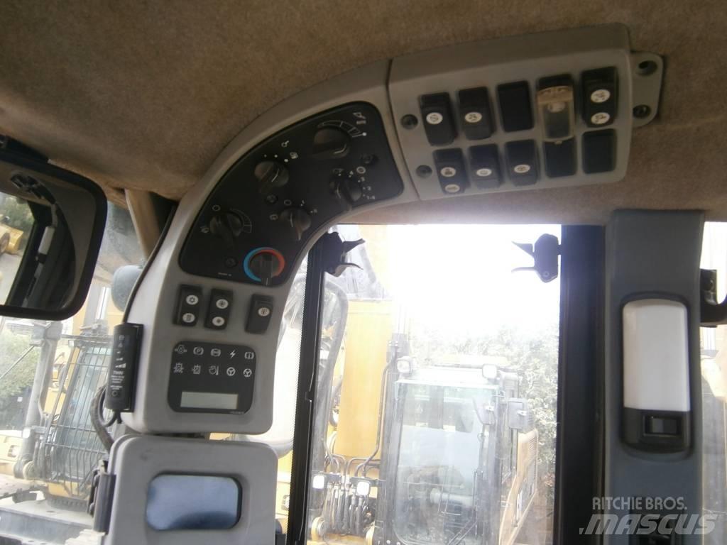 CAT 950H Iekrāvēji uz riteņiem