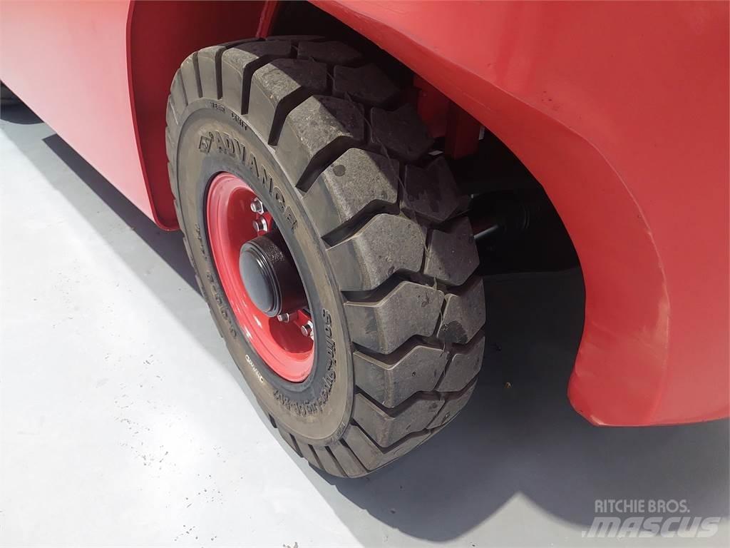 Hangcha CPCD25XH7F Tehnika ar dīzeļa dzinēju