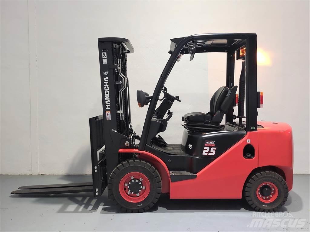 Hangcha CPCD25XH7F Tehnika ar dīzeļa dzinēju