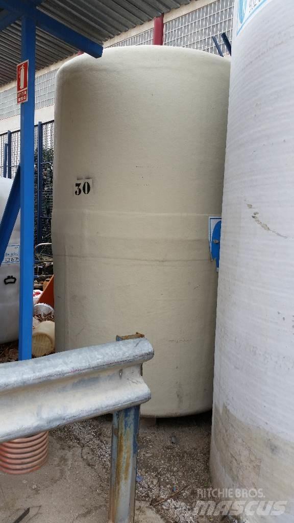  DEPOSITO AGUA 5000 L Būvniecība- Citi