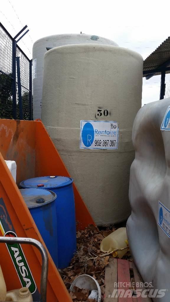 DEPOSITO AGUA 5000 L Būvniecība- Citi