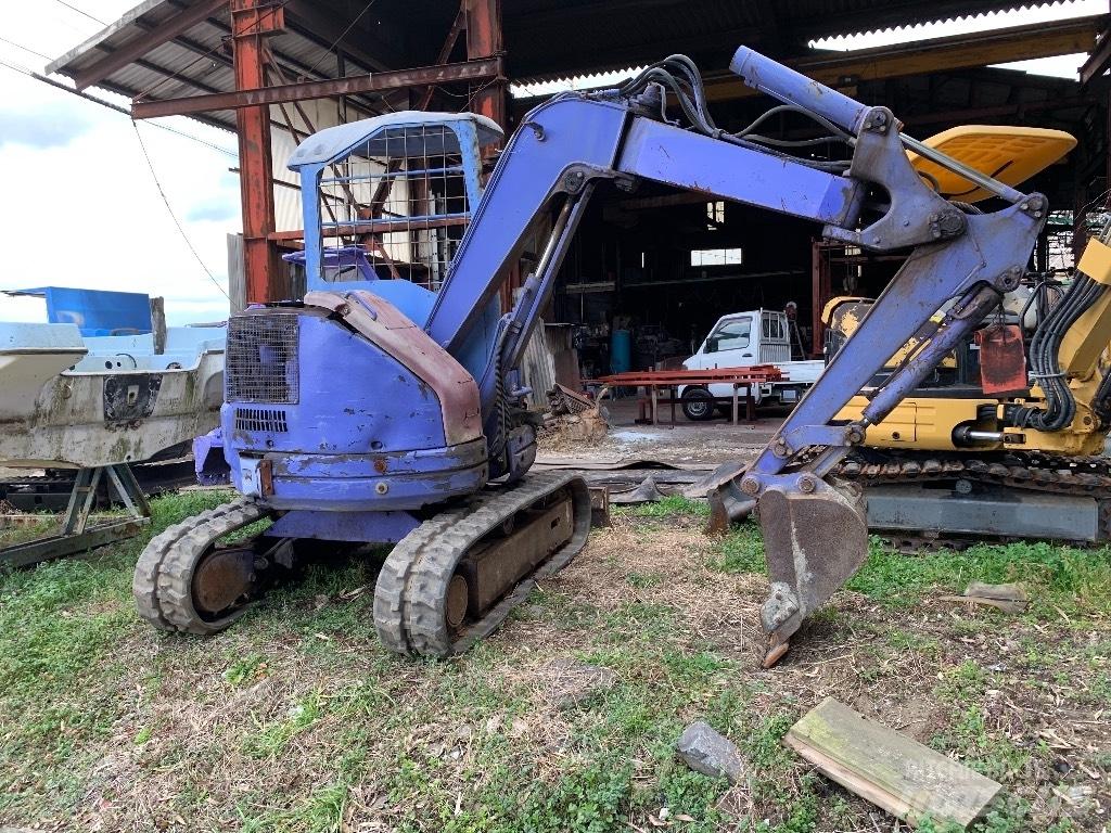 Komatsu PC28UU-2 Mini ekskavatori < 7 t
