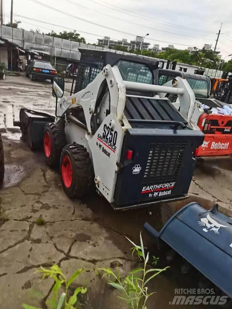 Bobcat S 250 Lietoti riteņu kompaktiekrāvēji