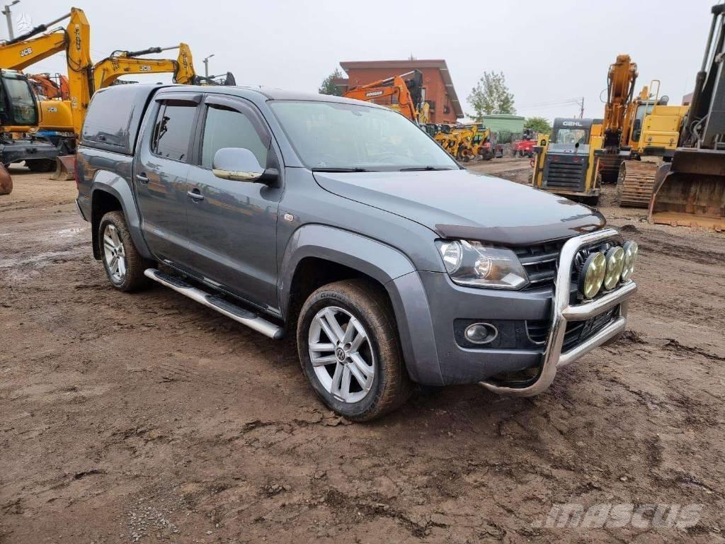 Volkswagen Amarok Vieglais kravas automobilis/izkraušana no sāniem