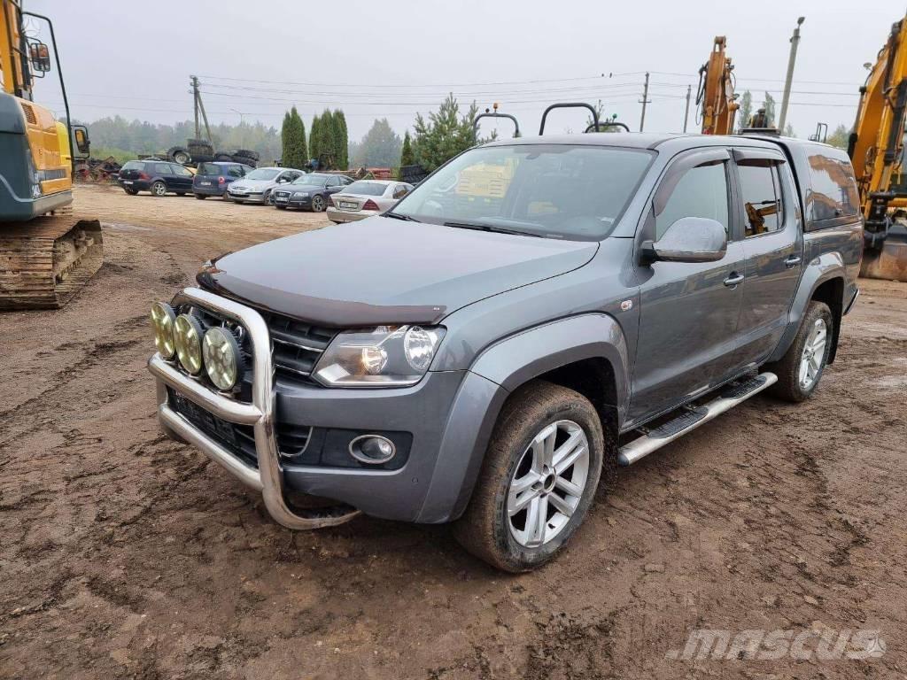 Volkswagen Amarok Vieglais kravas automobilis/izkraušana no sāniem