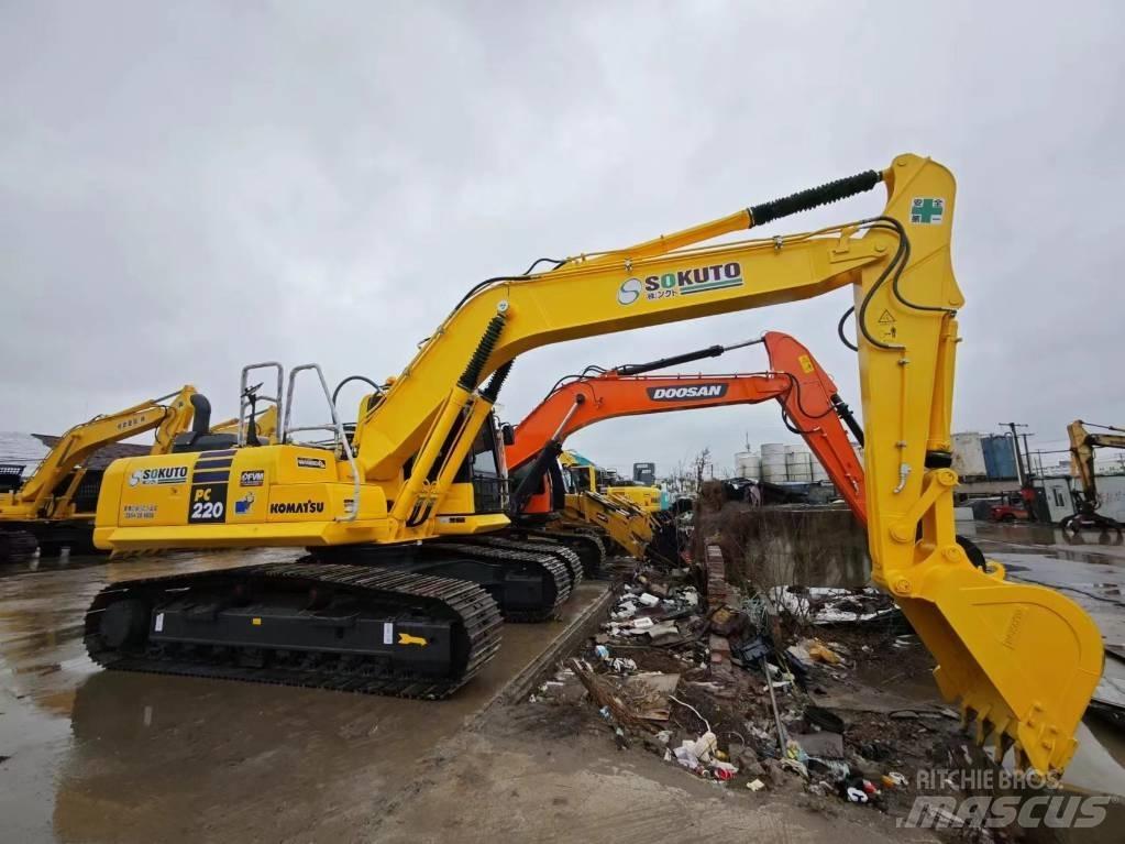 Komatsu PC 220-8 Kāpurķēžu ekskavatori