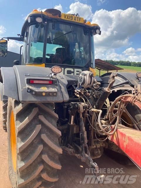 JCB Fastrac 4220 Traktori