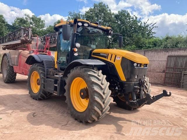 JCB Fastrac 4220 Traktori