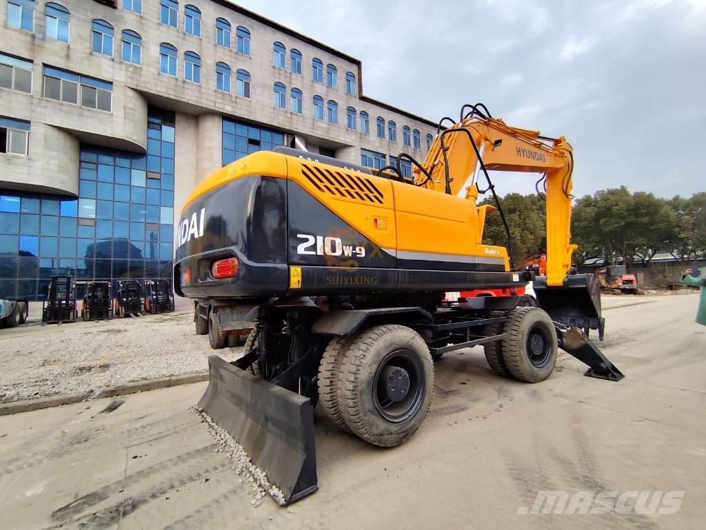 Hyundai 210W-9 Ekskavatori uz riteņiem