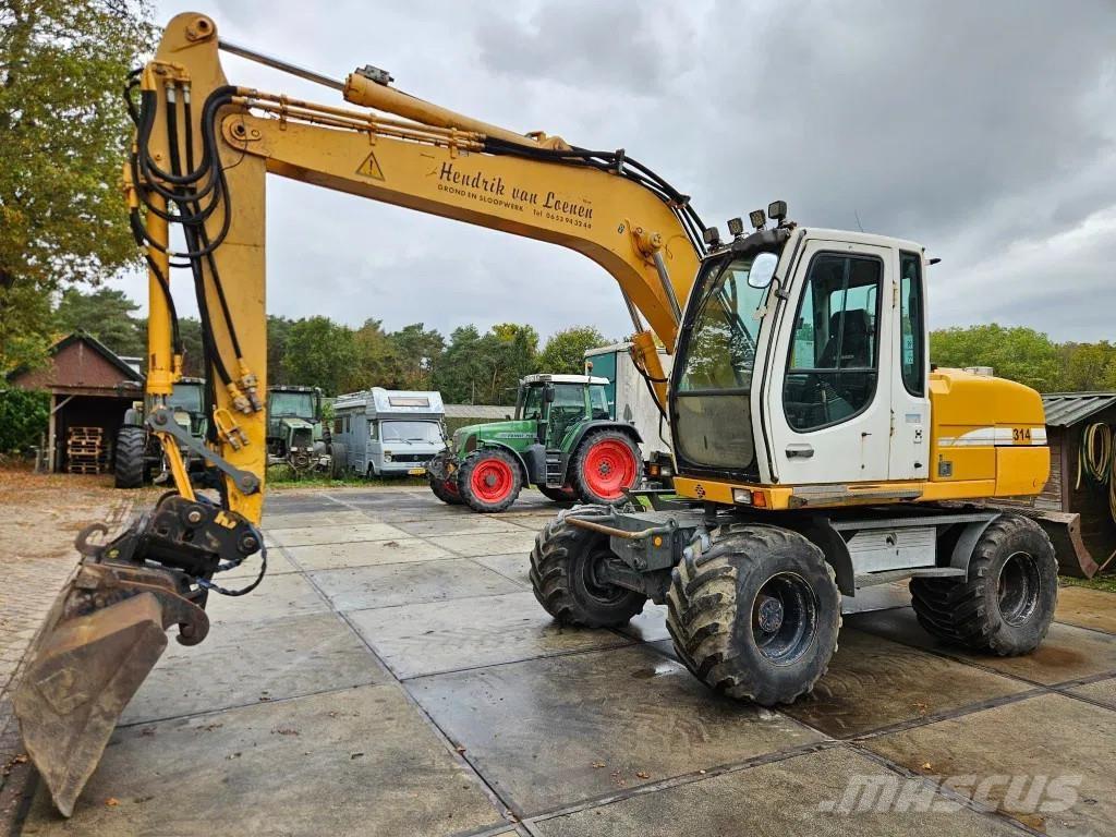 Liebherr A 314 Ekskavatori uz riteņiem