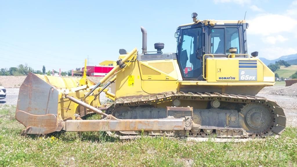 Komatsu D 65 PX-17 Kāpurķēžu buldozeri