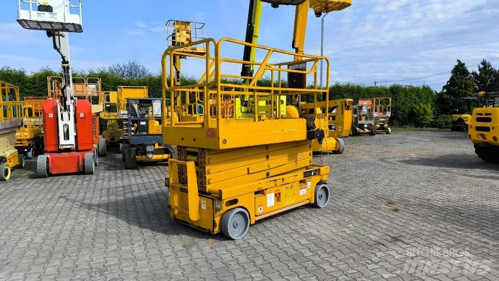 Haulotte Compact 12 Šķerveida pacēlāji