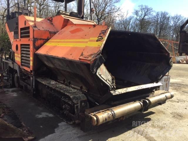 Volvo 7820 Asfalta klājēji