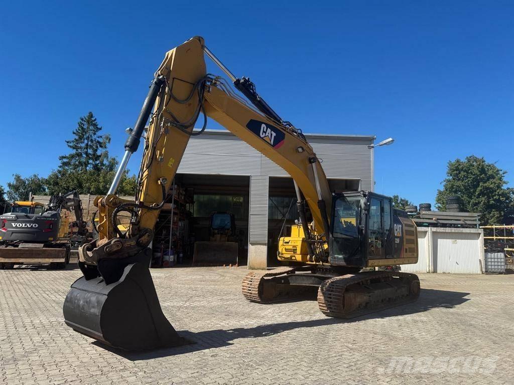 CAT 326 F LN Kāpurķēžu ekskavatori