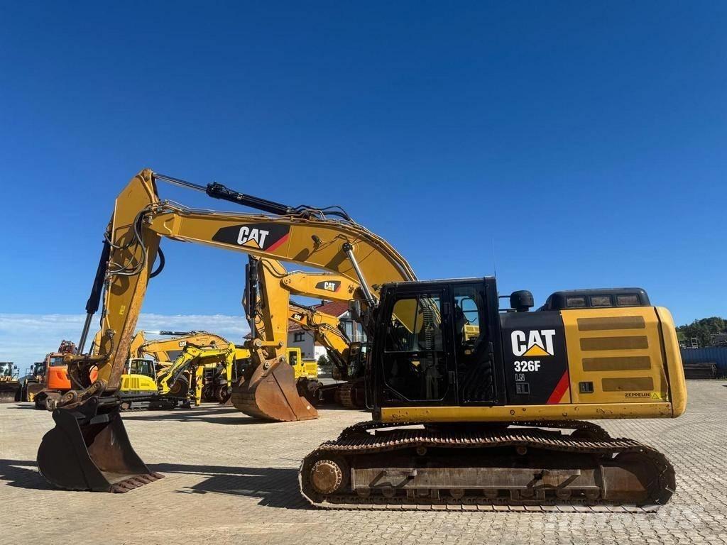CAT 326 F LN Kāpurķēžu ekskavatori