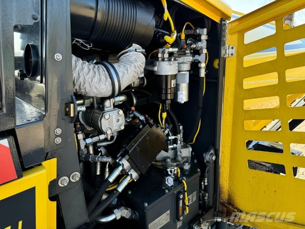 Bomag BF 300 C-2 Asfalta klājēji
