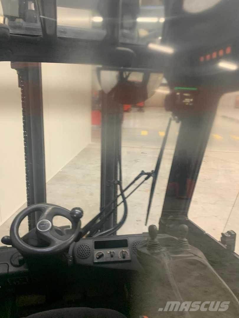 Linde H30D Tehnika ar dīzeļa dzinēju