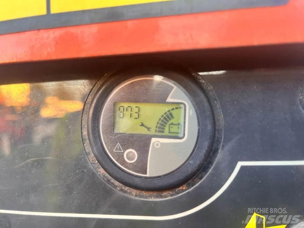JLG E300AJP Strēles pacēlāji