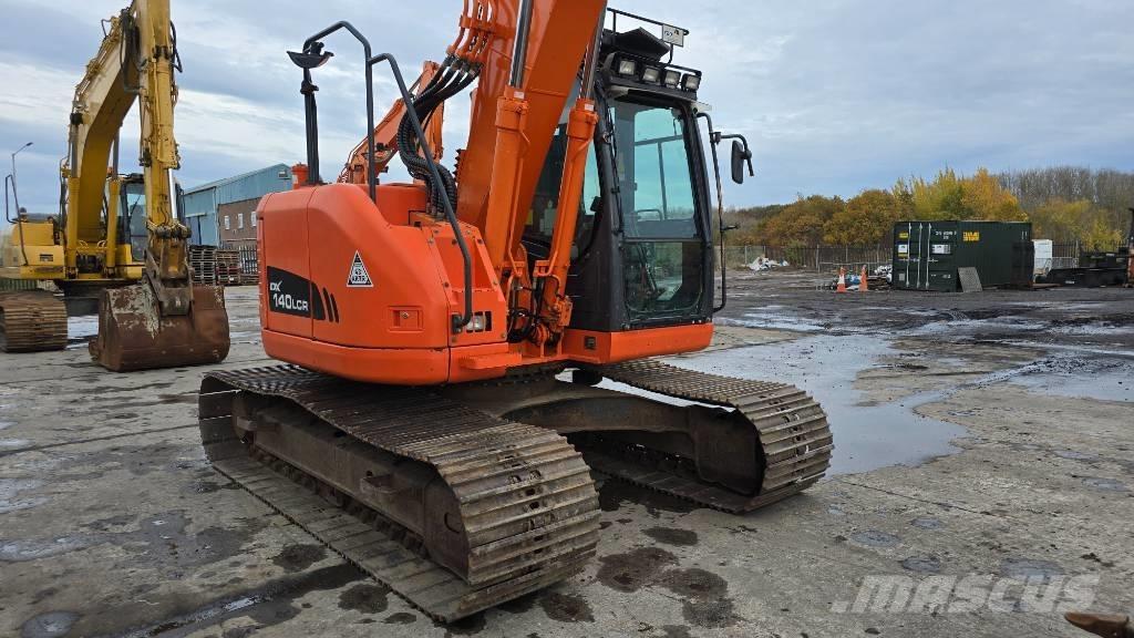 Doosan DX 140 LCR-3 Kāpurķēžu ekskavatori
