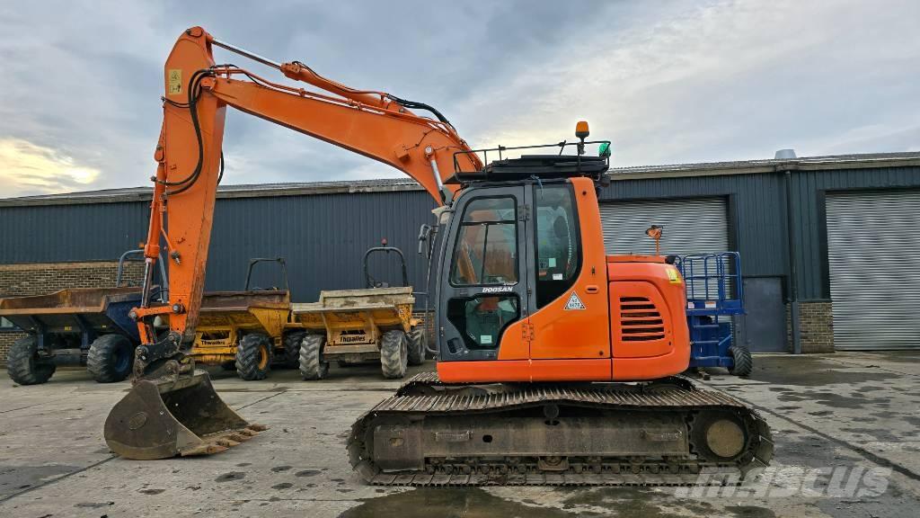 Doosan DX 140 LCR-3 Kāpurķēžu ekskavatori