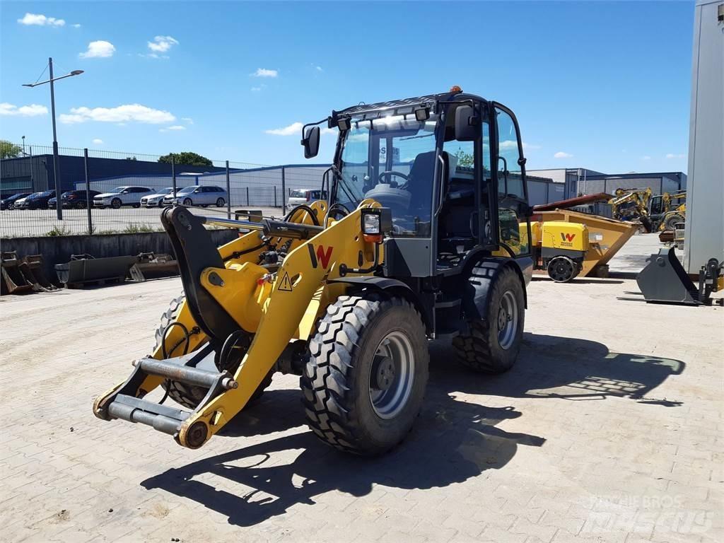 Wacker Neuson WL52 Iekrāvēji uz riteņiem