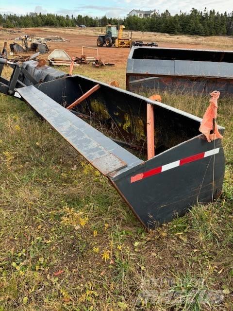 John Deere 320 SL Ekskavatori-iekrāvēji