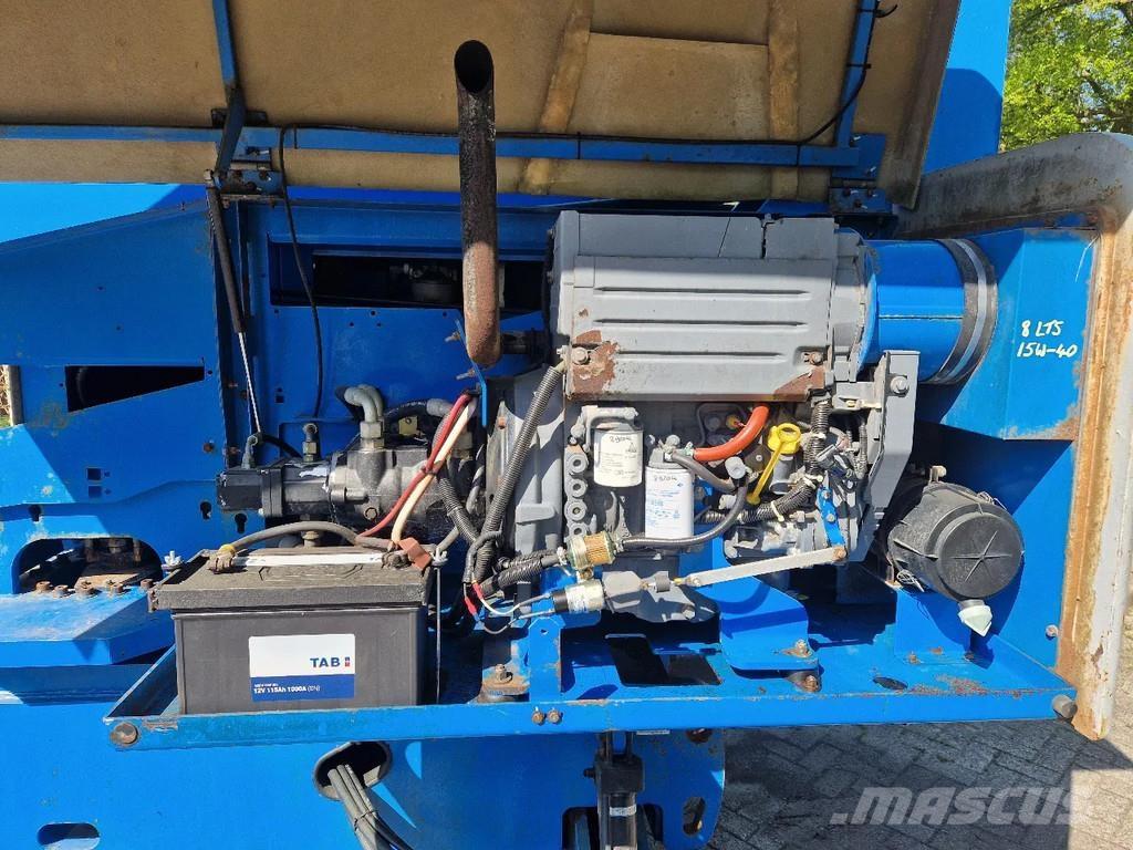 Genie S-45 Teleskopiskie pacēlāji