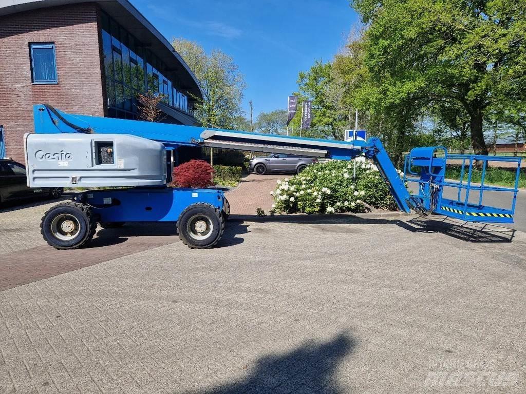 Genie S-45 Teleskopiskie pacēlāji