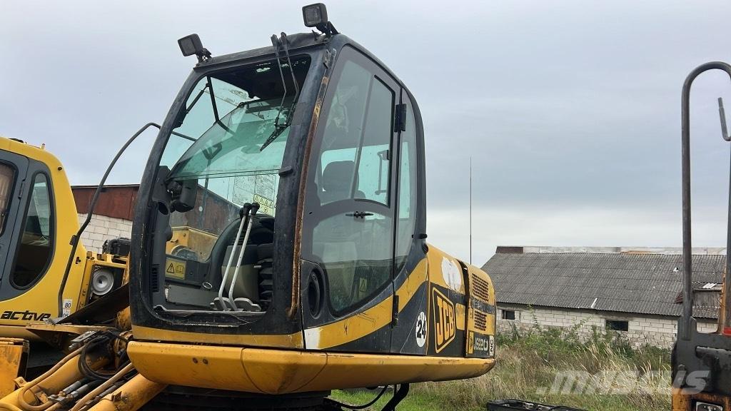 JCB 220 Sliedes, ķēdes un šasija