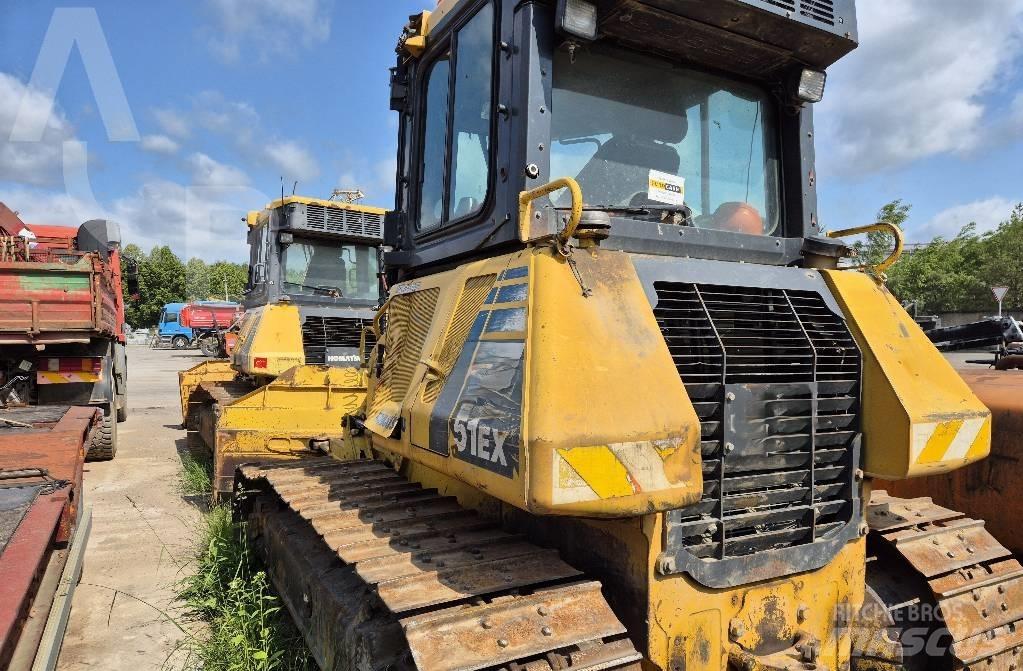 Komatsu D 51 EX-22 Kāpurķēžu buldozeri
