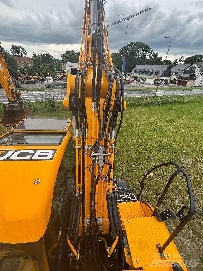 JCB JS 145 W Ekskavatori uz riteņiem