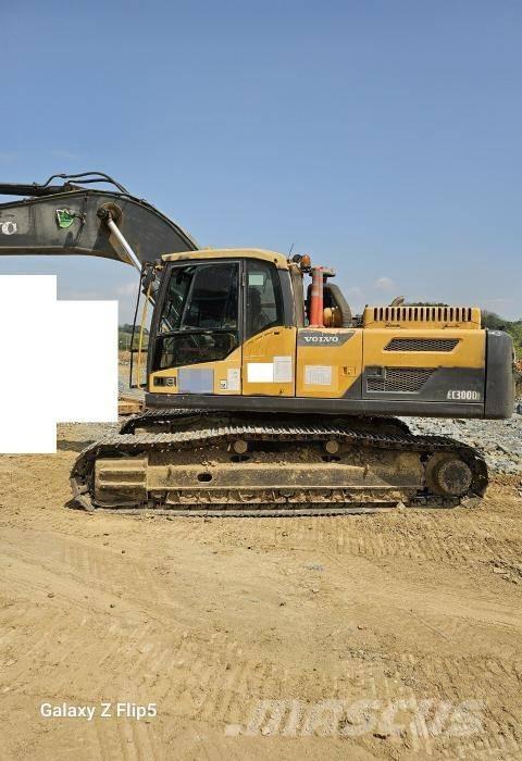 Volvo EC 300 D Kāpurķēžu ekskavatori