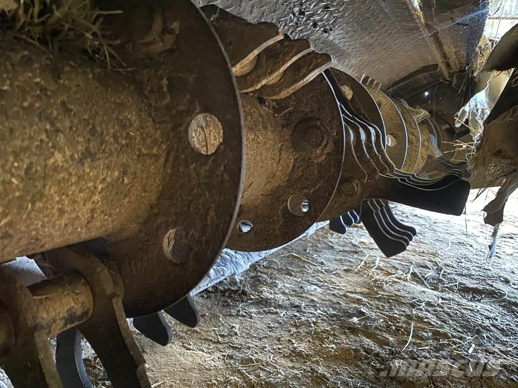 John Deere F 310 R Piekabināmās pļaujmašīnas