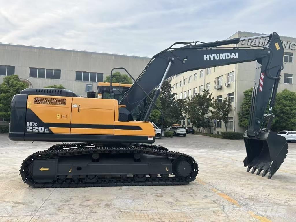 Hyundai HX 220 L Kāpurķēžu ekskavatori