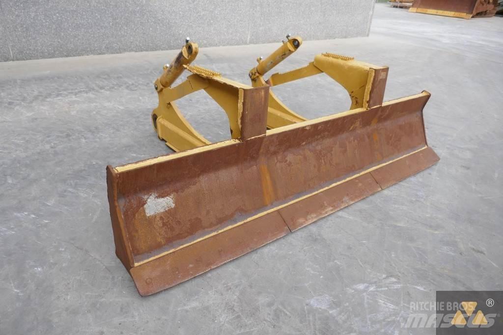 CAT Skidder blade Naži
