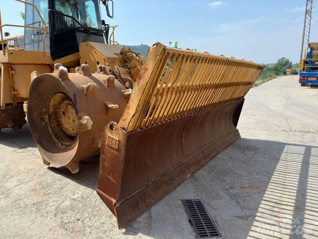 CAT 826H Atkritumu preses