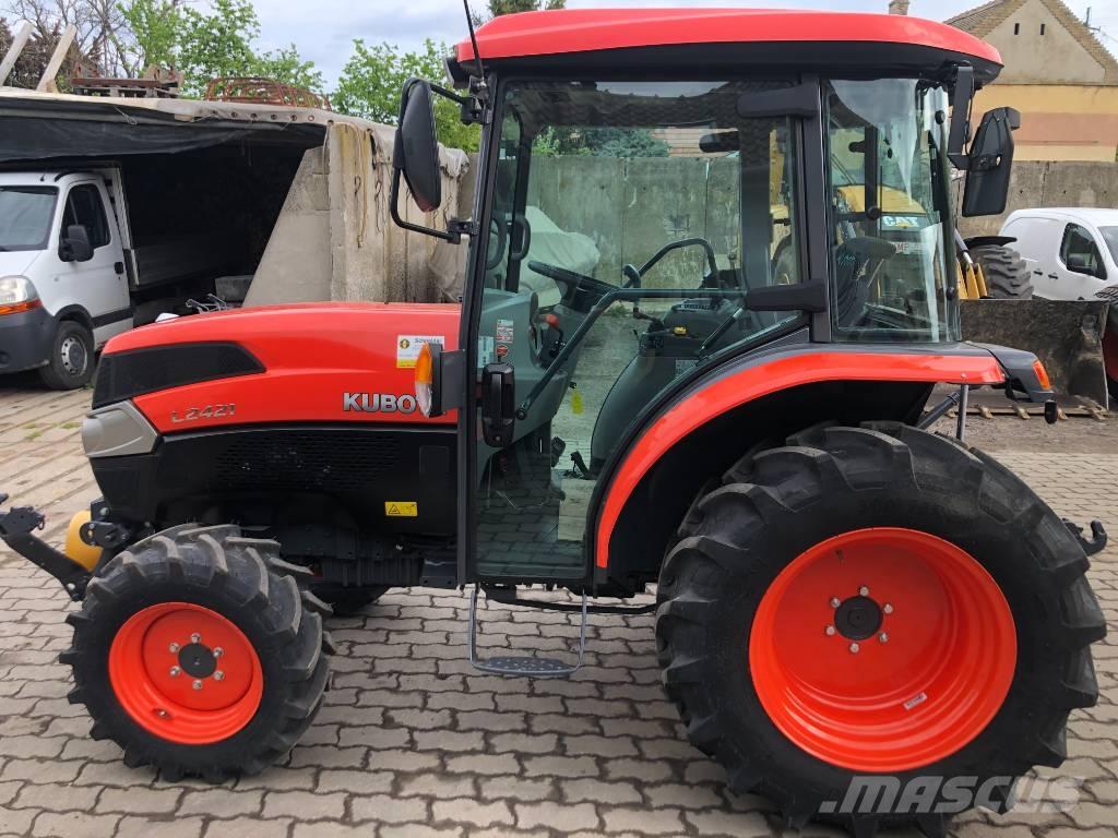 Kubota L2-421 Kompaktie traktori