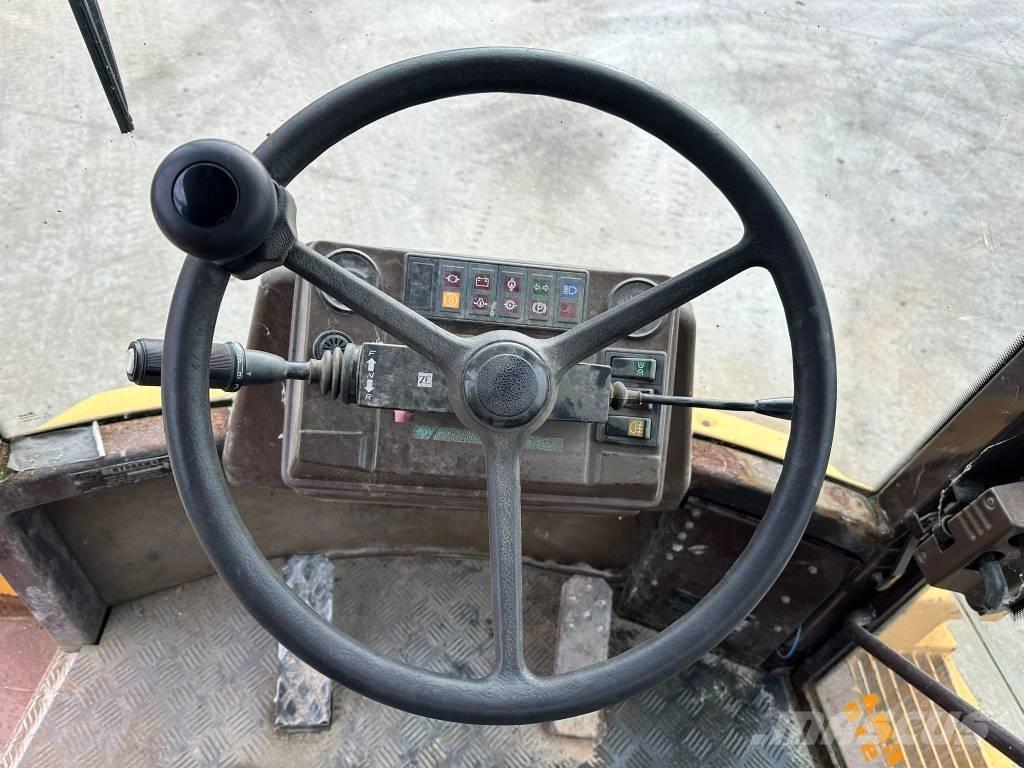 Hydrema 910 Artikulētie pašizgāzēji