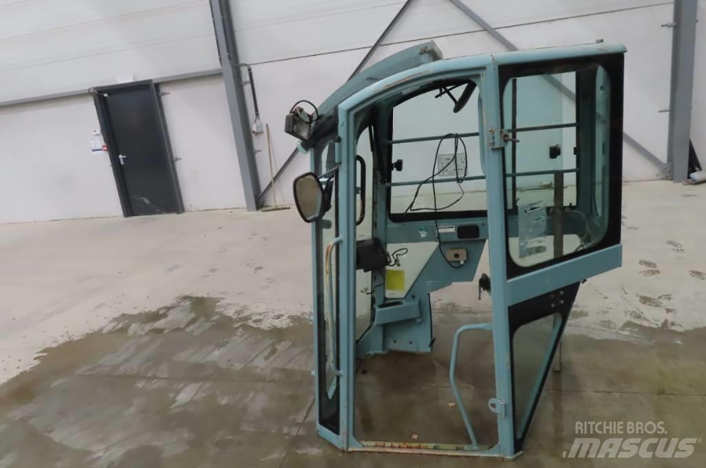 Yanmar Vio 75 Kabīnes un interjers
