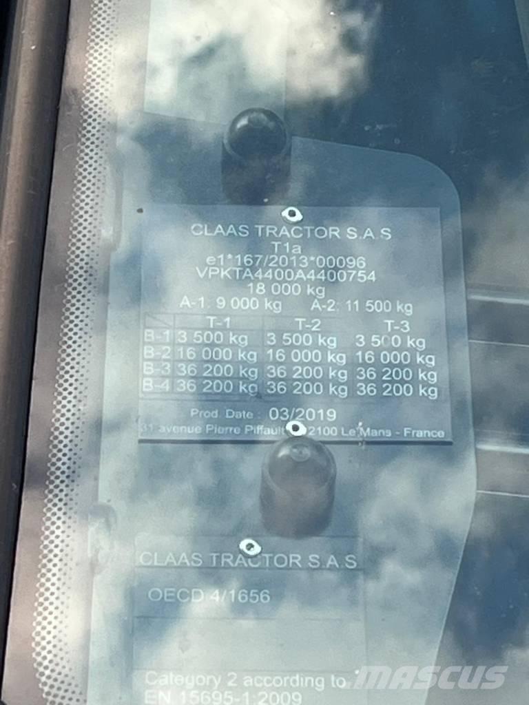 CLAAS Axion 920 Traktori