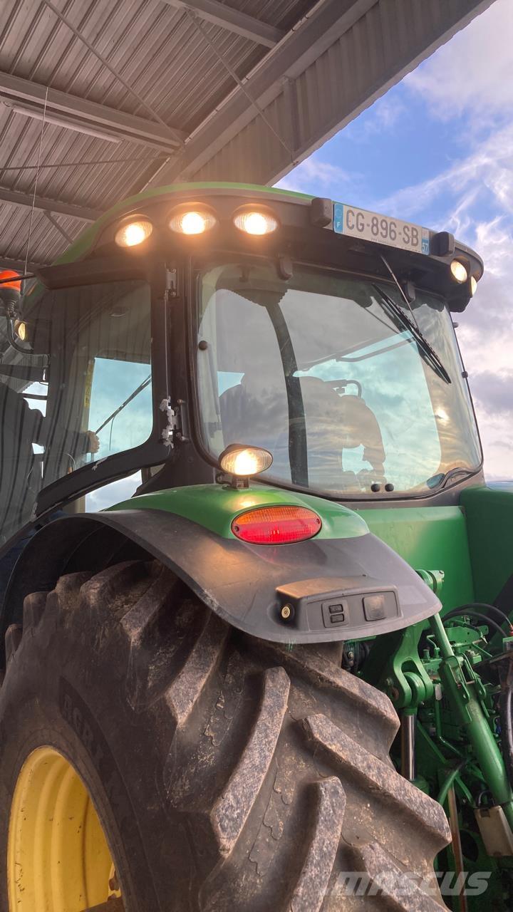 John Deere 7260R Traktori