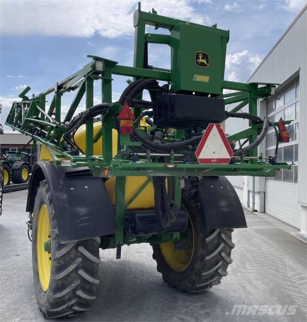 John Deere M 740 i Piekabināmie smidzinātāji(miglotāji)