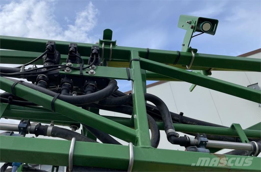 John Deere M 740 i Piekabināmie smidzinātāji(miglotāji)