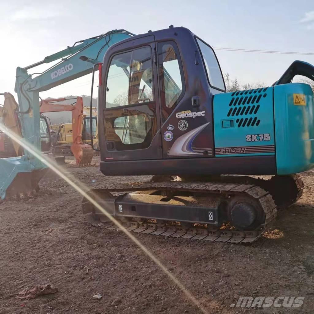 Kobelco SK75-8 Vidēja lieluma ekskavatori 7 t - 12 t
