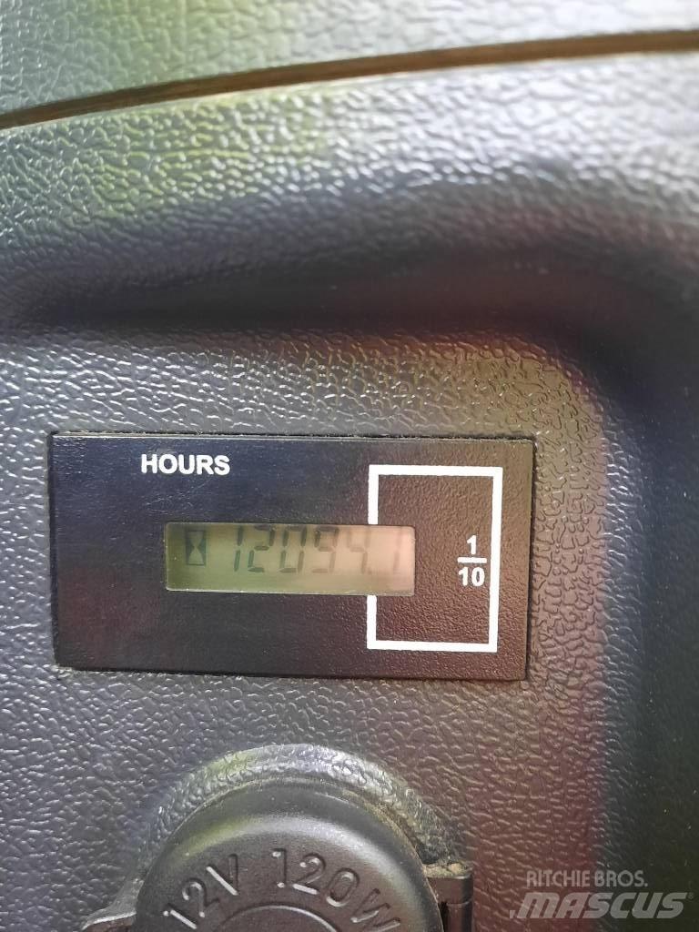 Hyundai HL 980 Iekrāvēji uz riteņiem