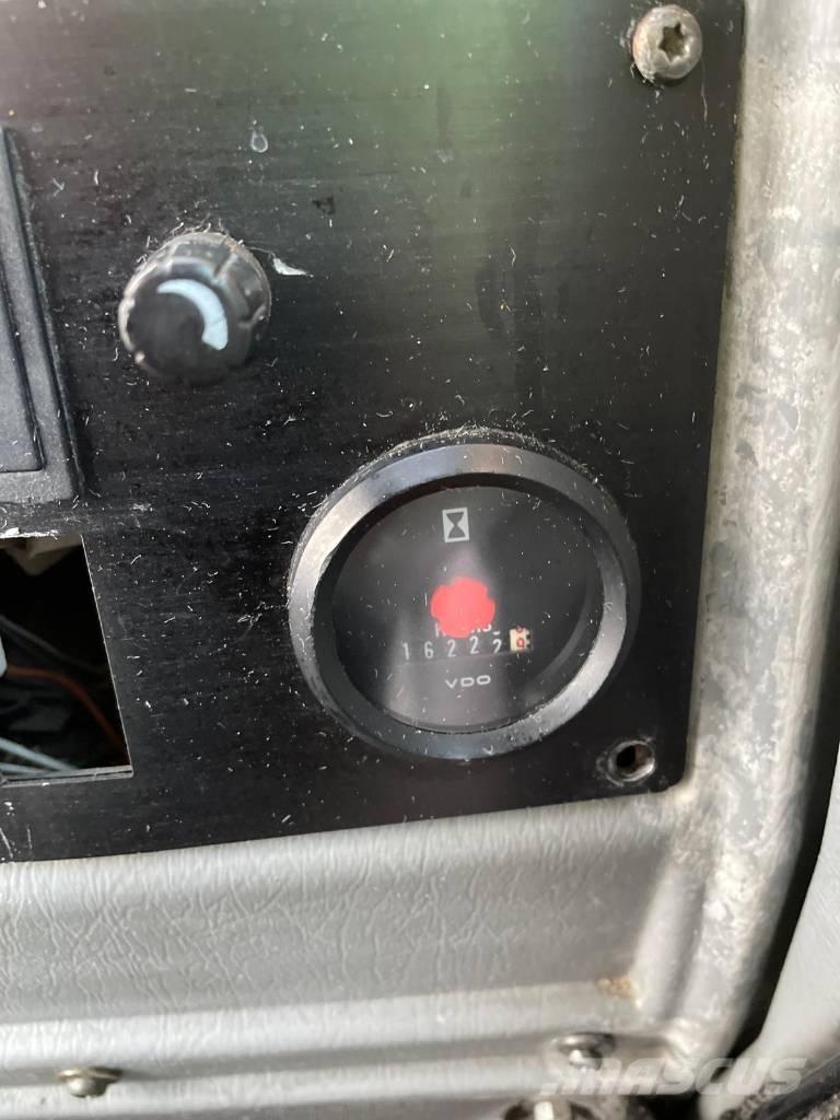 Volvo L 70 E Iekrāvēji uz riteņiem