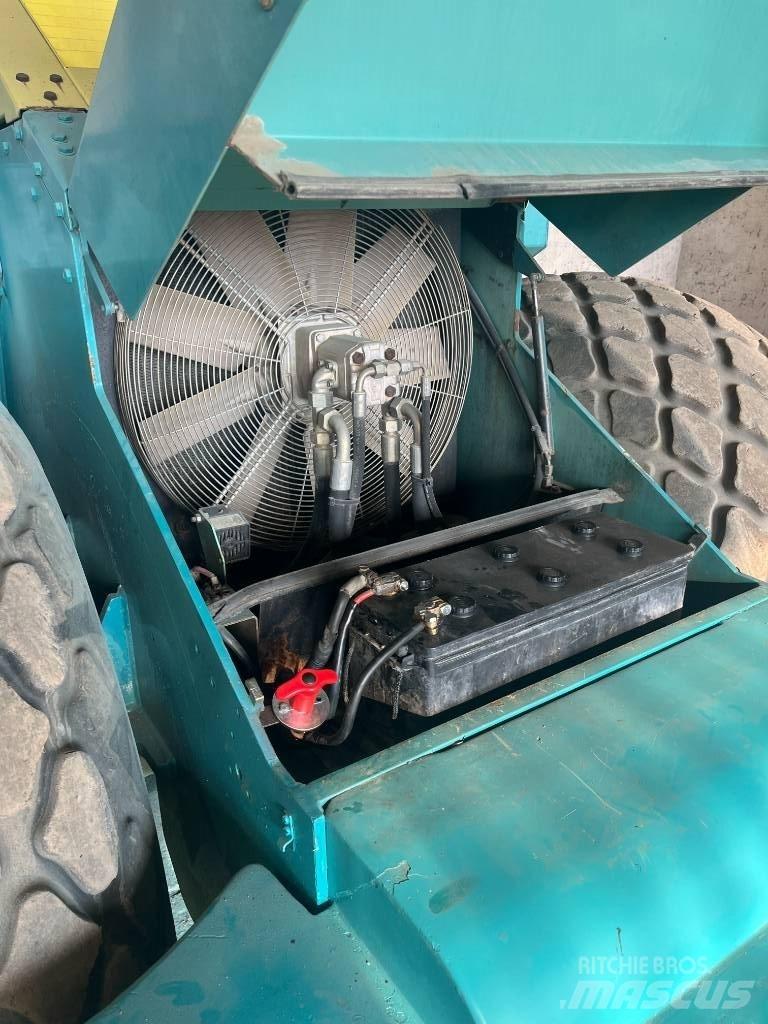 Ammann AC 190 Kombinētie veltņi