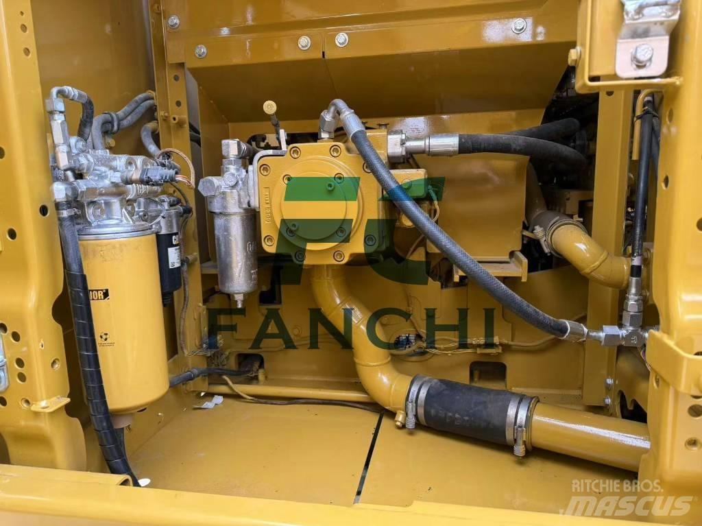 CAT CAT320 Vidēja lieluma ekskavatori 7 t - 12 t