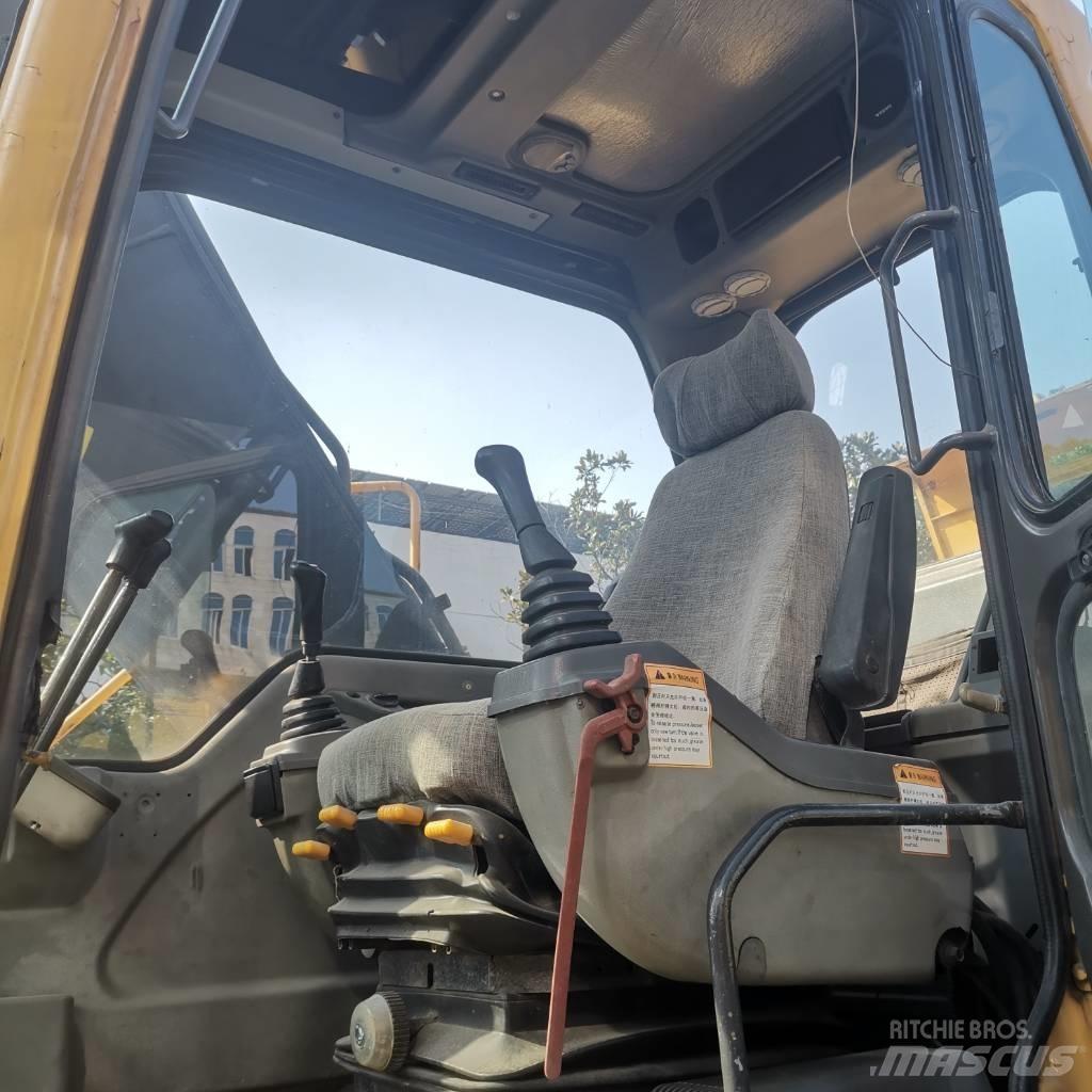 Volvo EC 210 B LC Kāpurķēžu ekskavatori