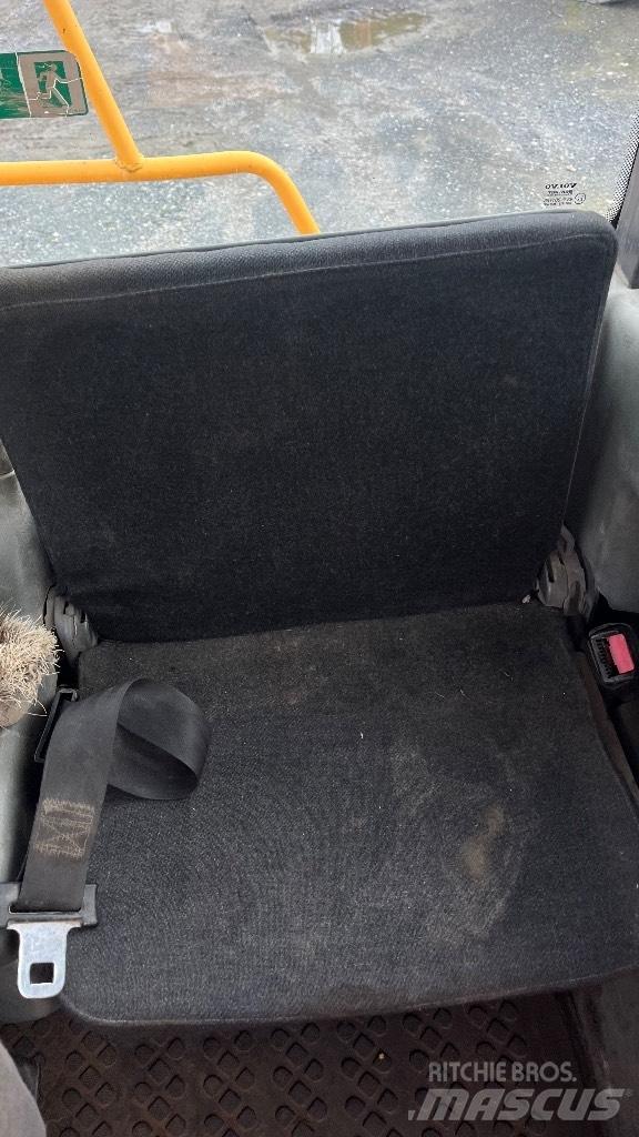 Volvo A30D Artikulētie pašizgāzēji